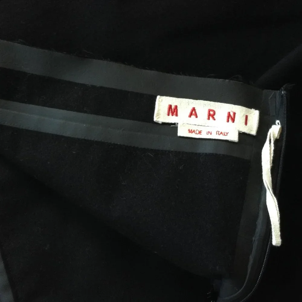 Marni Black Wool Raw Edge Tulip Mini Skirt Italy IT 40 US 2 4 High Waist Pencil